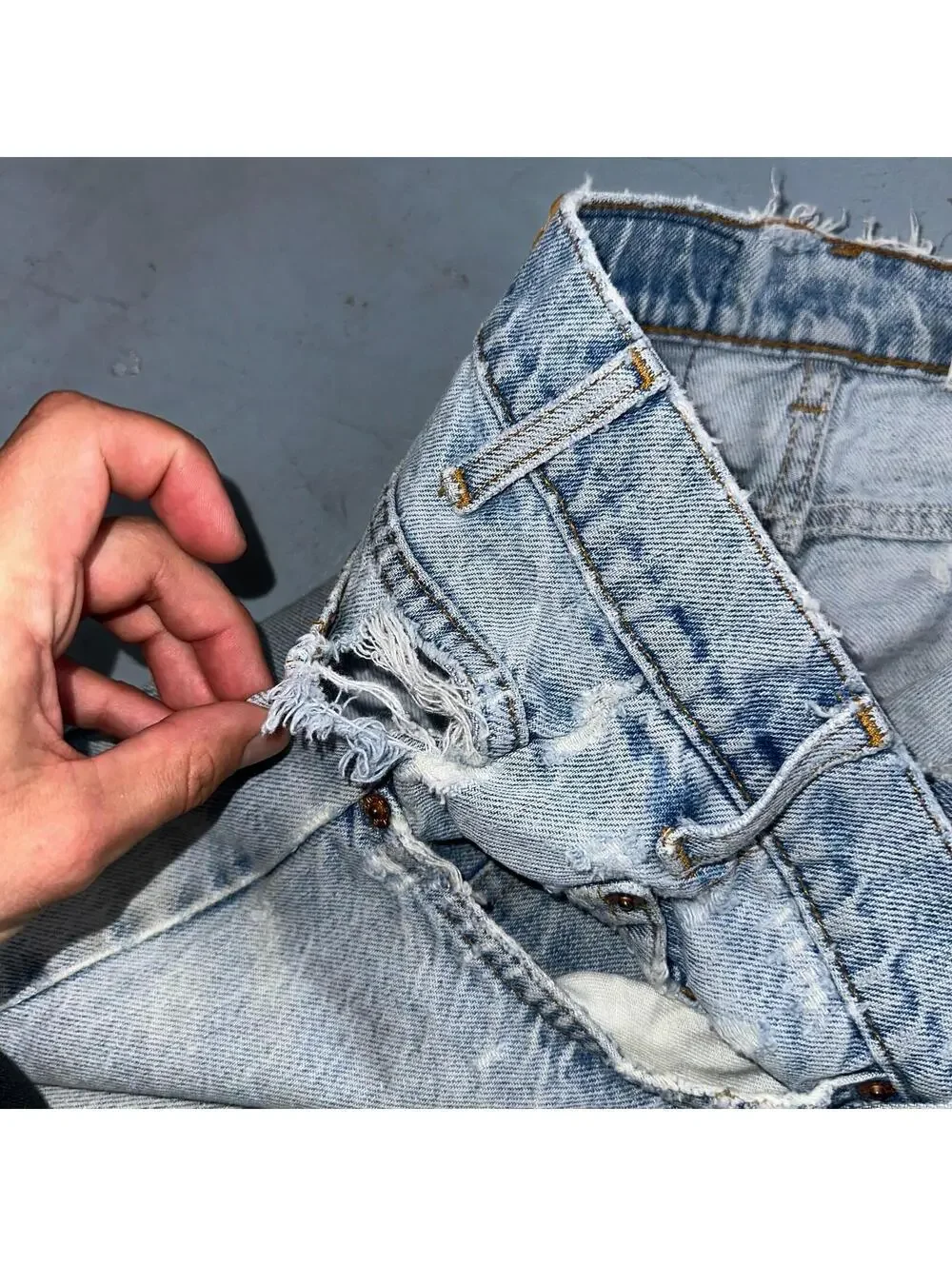 Levis 505 Vintage 90s Orange Tab Jeans 36x32 Thrashed Light Wash 501 Act 33x31